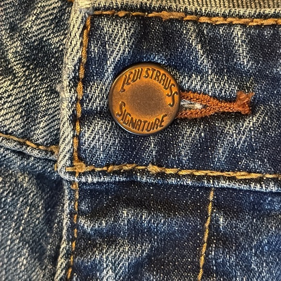 Levi Strauss Signature Mid Rise Bootcut Women’s 16 Short Stretch Denim Jeans - Picture 7 of 7